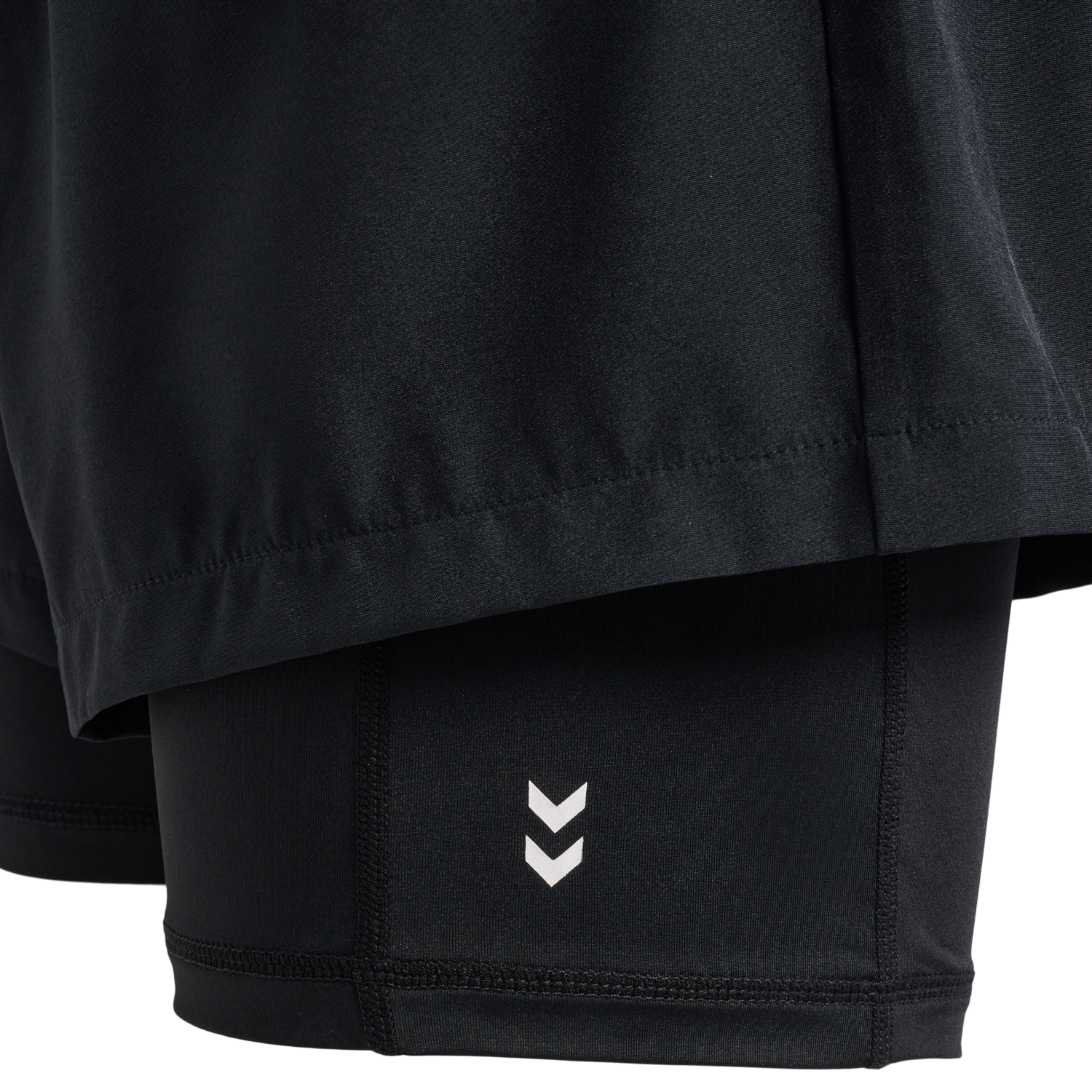 hmlMT FLY 2 IN 1 SHORTS, BLACK, packshot