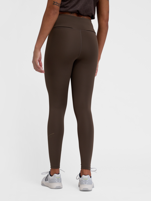 hmlCOURT MID WAIST POCKET TIGHTS W, TURKISH COFFEE, model