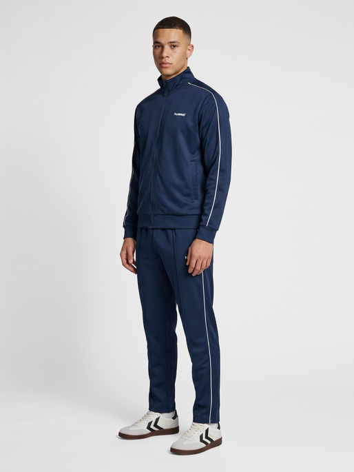 hmlCLUB TRACK TOP, DRESS BLUES, model