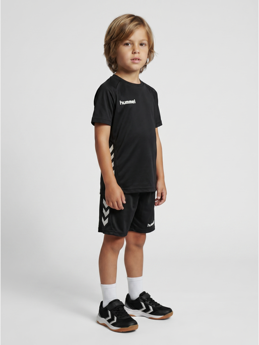 hmlPROMO KIDS SET, BLACK, model