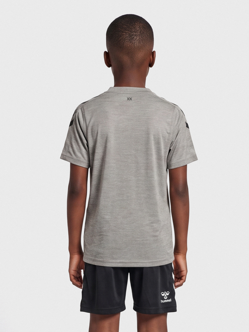 hmlCORE XK POLY JERSEY S/S KIDS, GREY MELANGE, model