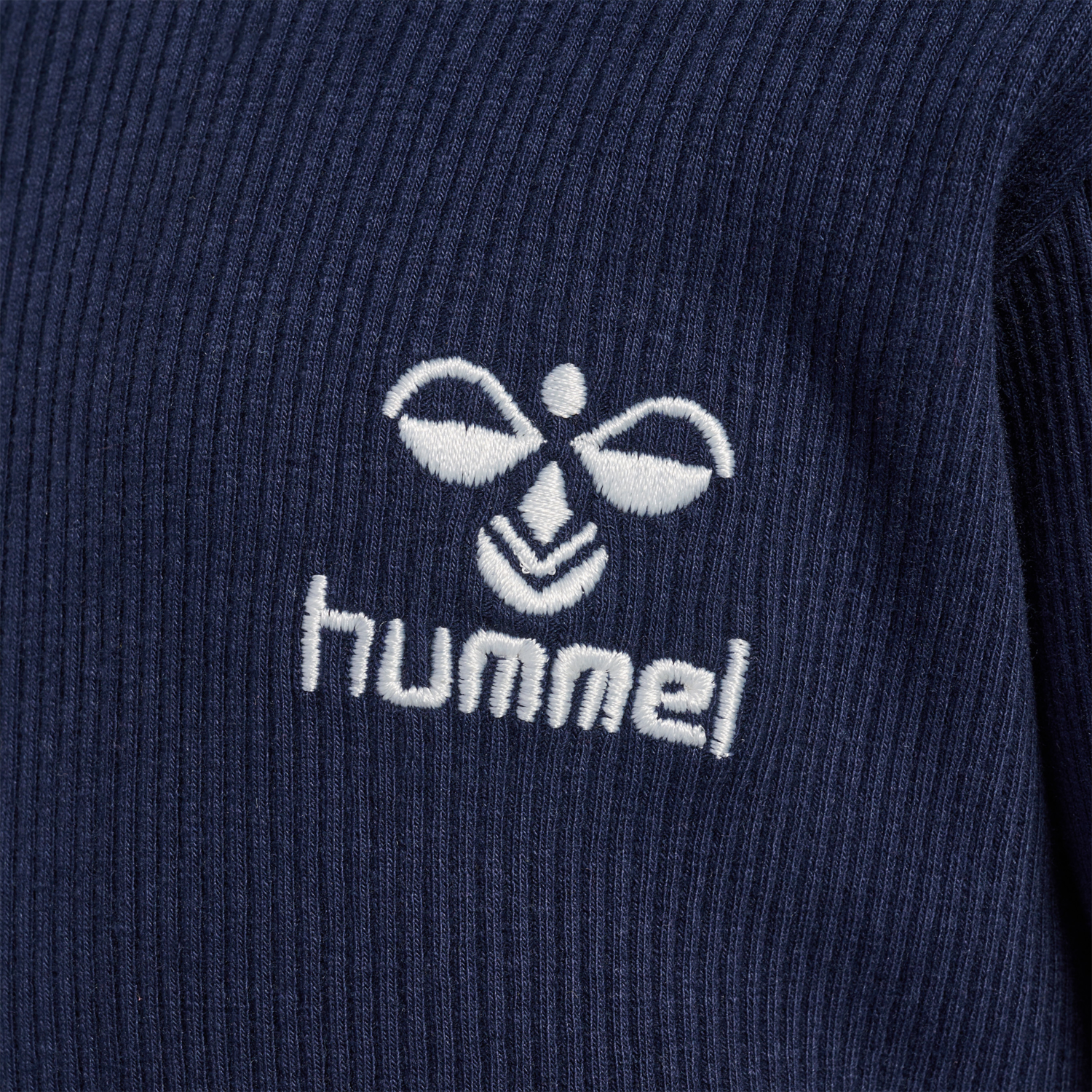 hmlSAMI T-SHIRT L/S, BLACK IRIS, packshot