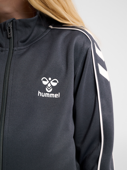 hmlTRACK TRACKSUIT, EBONY, model