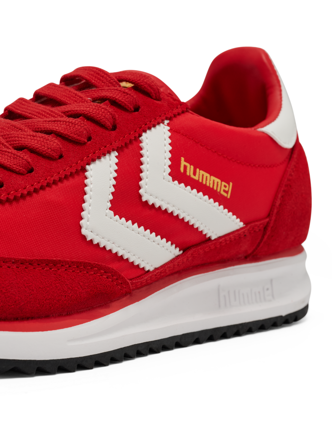 CITY88 W, RED, packshot