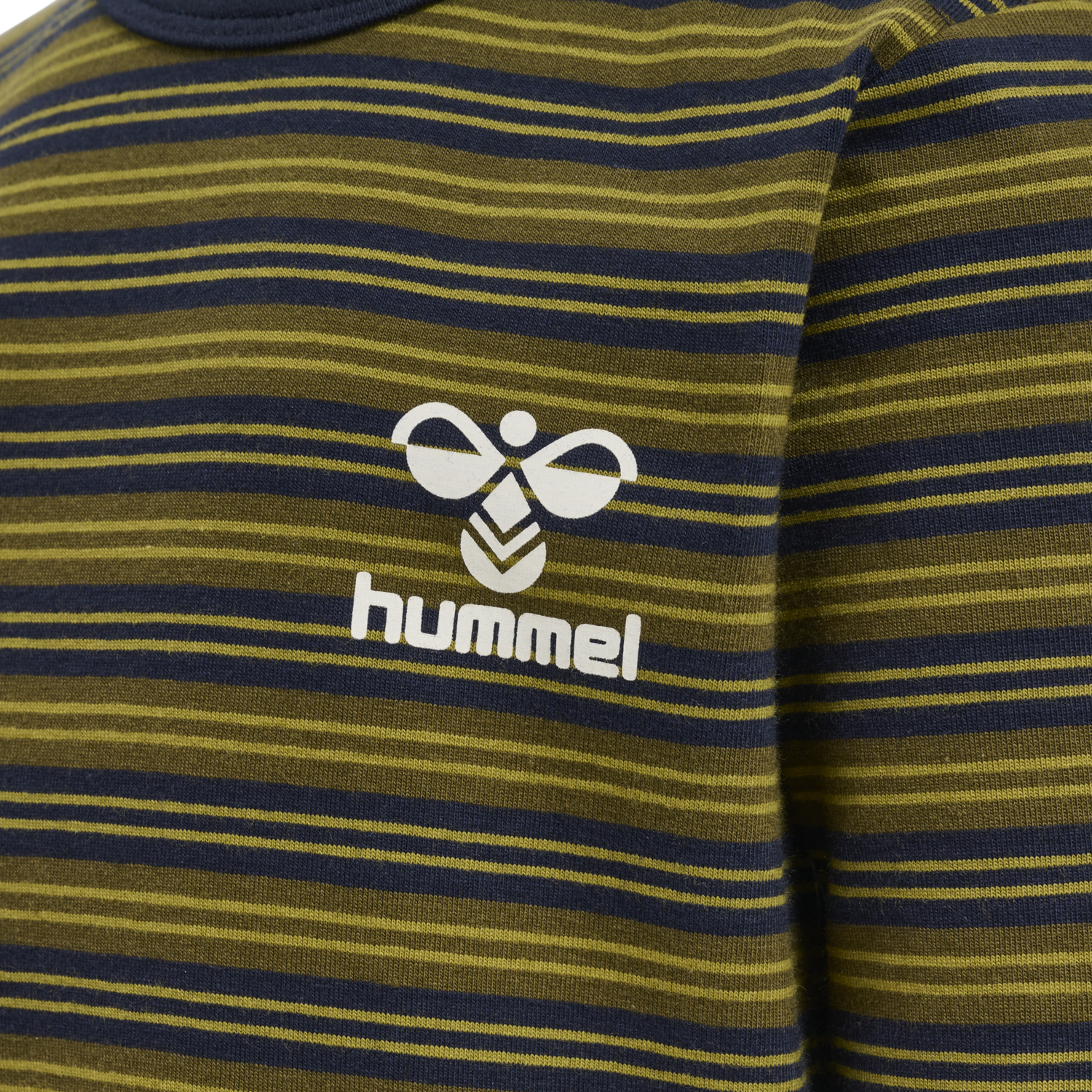 hmlUNITED T-SHIRT L/S, BLACK IRIS, packshot