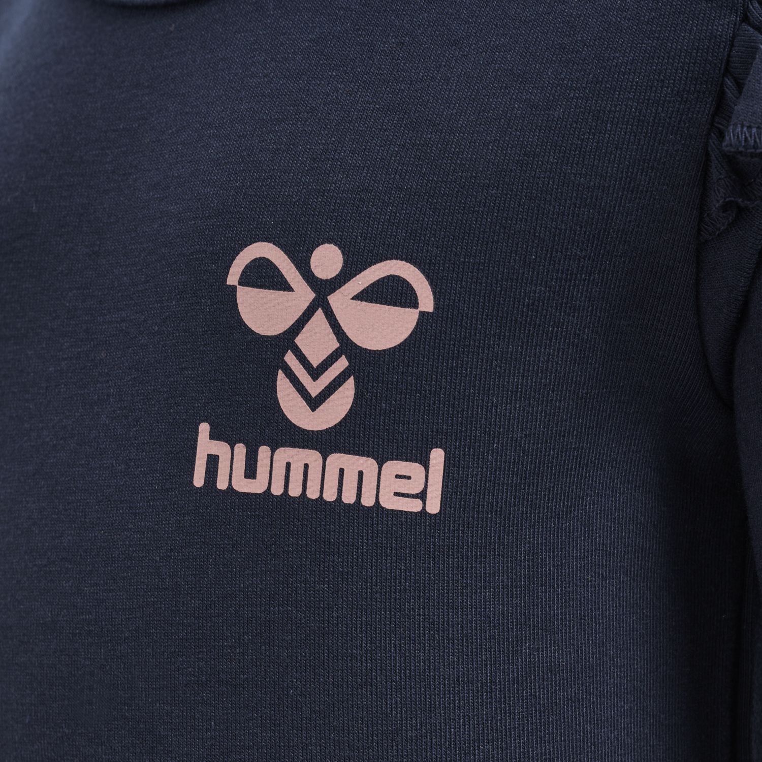 hmlARTEMIS BODY L/S, BLACK IRIS, packshot