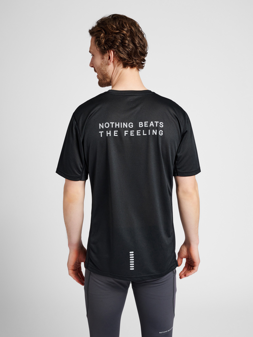 MEN STATEMENT T-SHIRT S/S, 2001, model