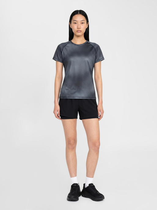 nwlBEAT AOP W T-SHIRT, BLACK, model