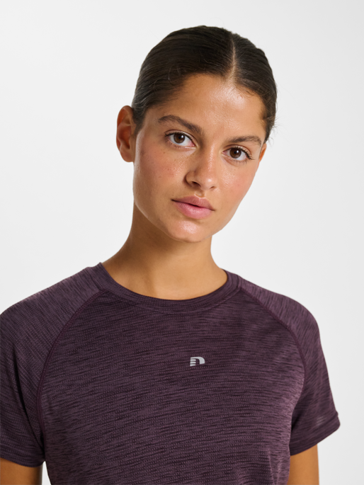 nwlACTIVE W T-SHIRT S/S, PLUM PERFECT, model
