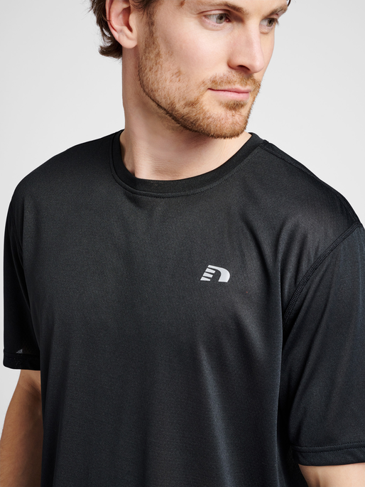 MEN STATEMENT T-SHIRT S/S, 2001, model