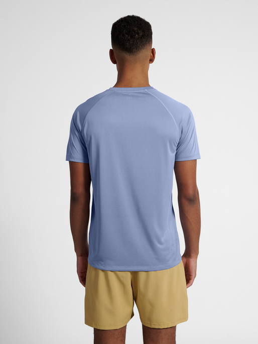 nwlBEAT T-SHIRT, ACTIVE BLUE, model