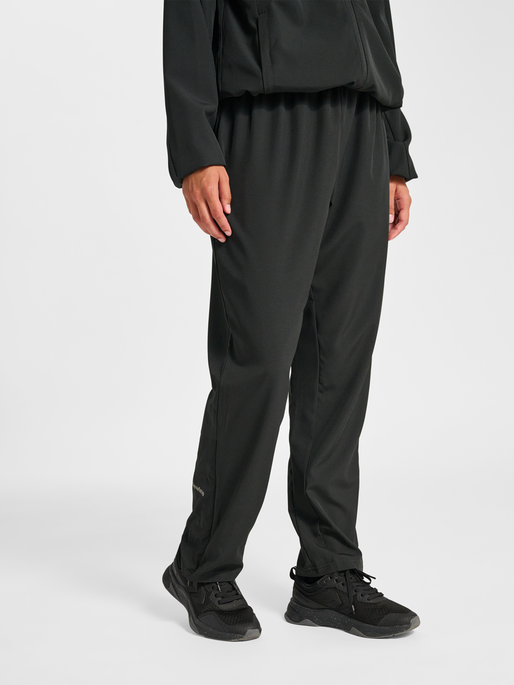 nwlULTRA PANTS, BLACK, model