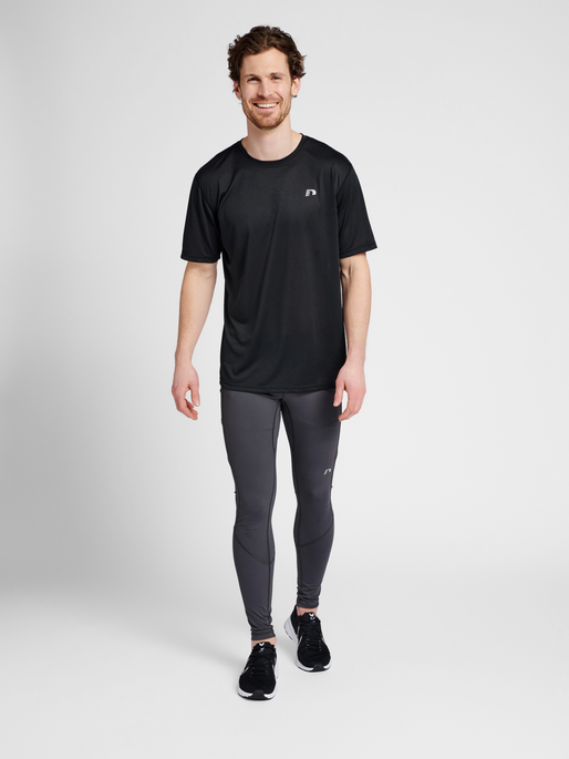 MEN STATEMENT T-SHIRT S/S, 2001, model