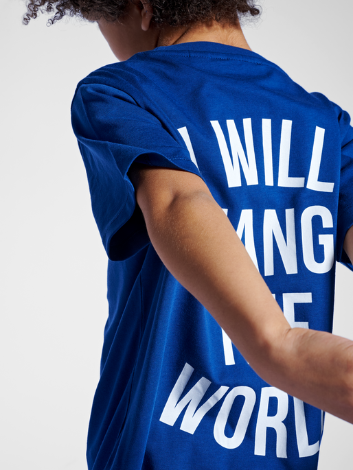 stmREVOLUTION T-SHIRT S/S, NAVY PEONY, model